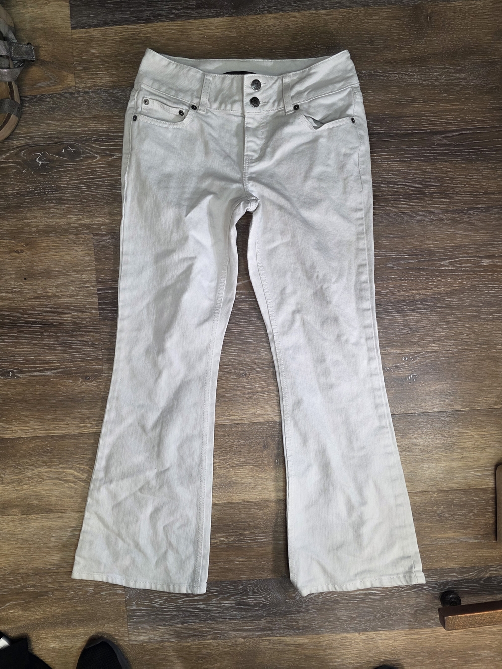 LONDONJEAN White Flared Wide-Leg Jeans with Double Button Waist - Picture 5 of 6